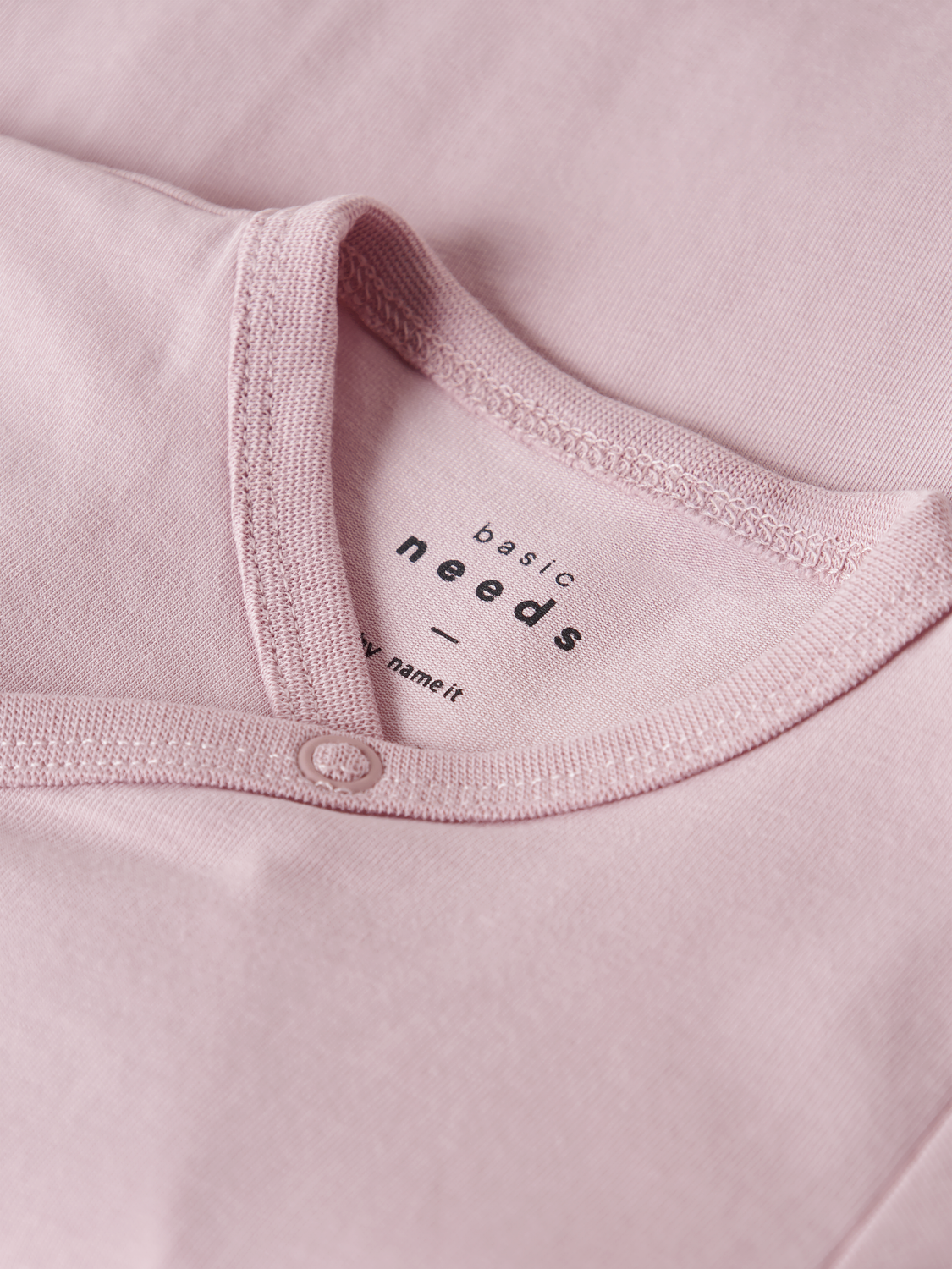 model_shot-front_full